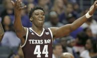 Robert_Williams_TexasAM_2018_AP.jpg